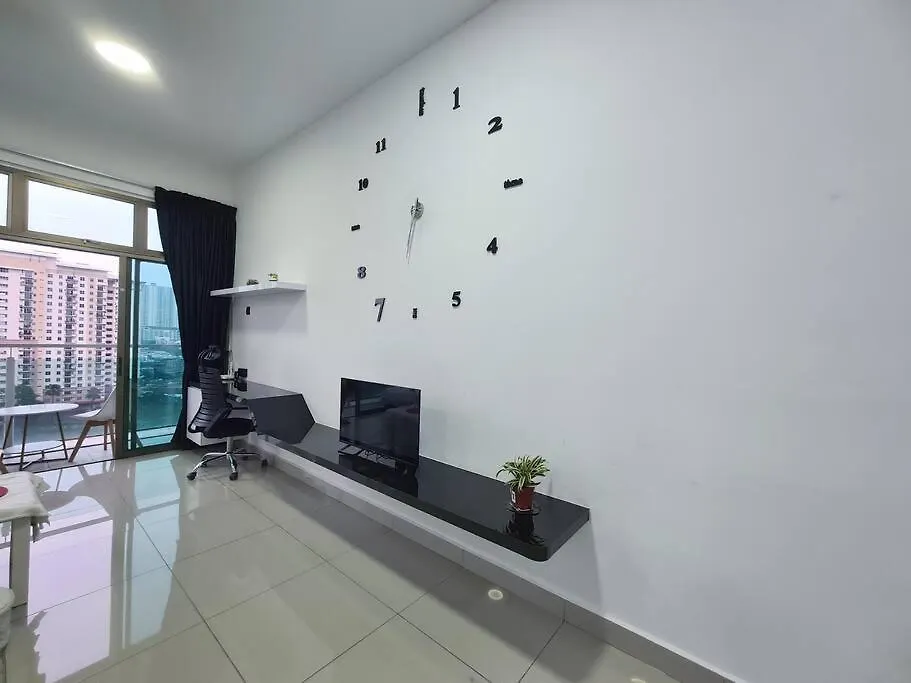 Studio Balcony Lake View Palazio Austin Ikea Aeon By Gdragon Homestay Johor Bahru 0*,