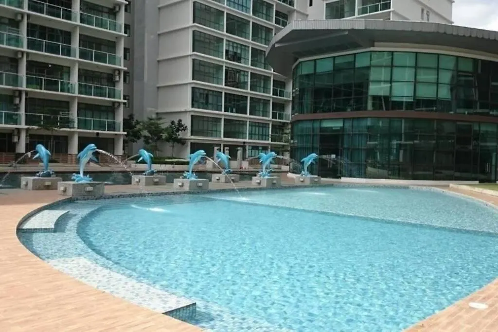 Studio Balcony Lake View Palazio Austin Ikea Aeon By Gdragon Homestay Johor Bahru Apartment